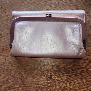 EXCELLENT CONDITION HOBO INTERNATIONAL ROBIN WALLET